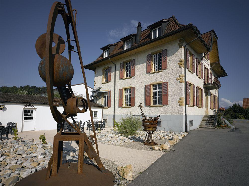 Hotel De La Gare Sugiez Eksteriør billede