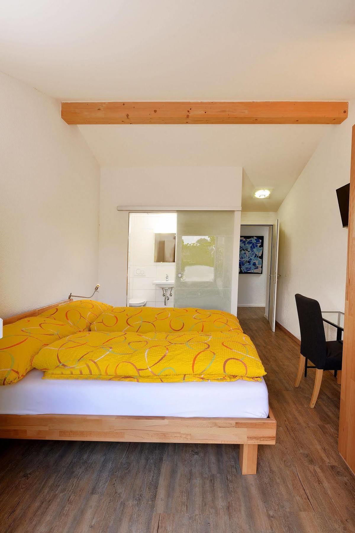 Hotel De La Gare Sugiez Eksteriør billede